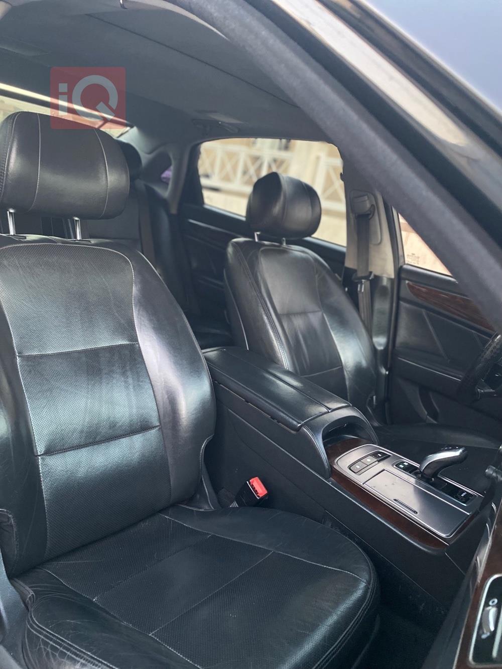 هيونداي ايكوس